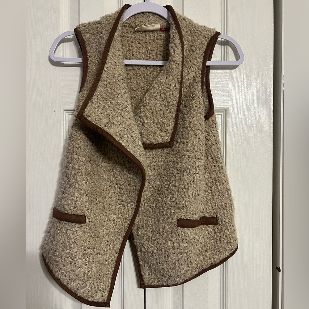 Red Camel Girls Sleeveless Jacket Vest Size Medium
